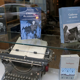 Vitrine Galerie Notes de nuit